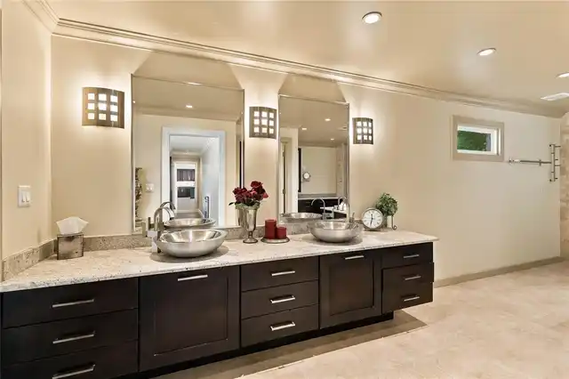 Listing Photo 28