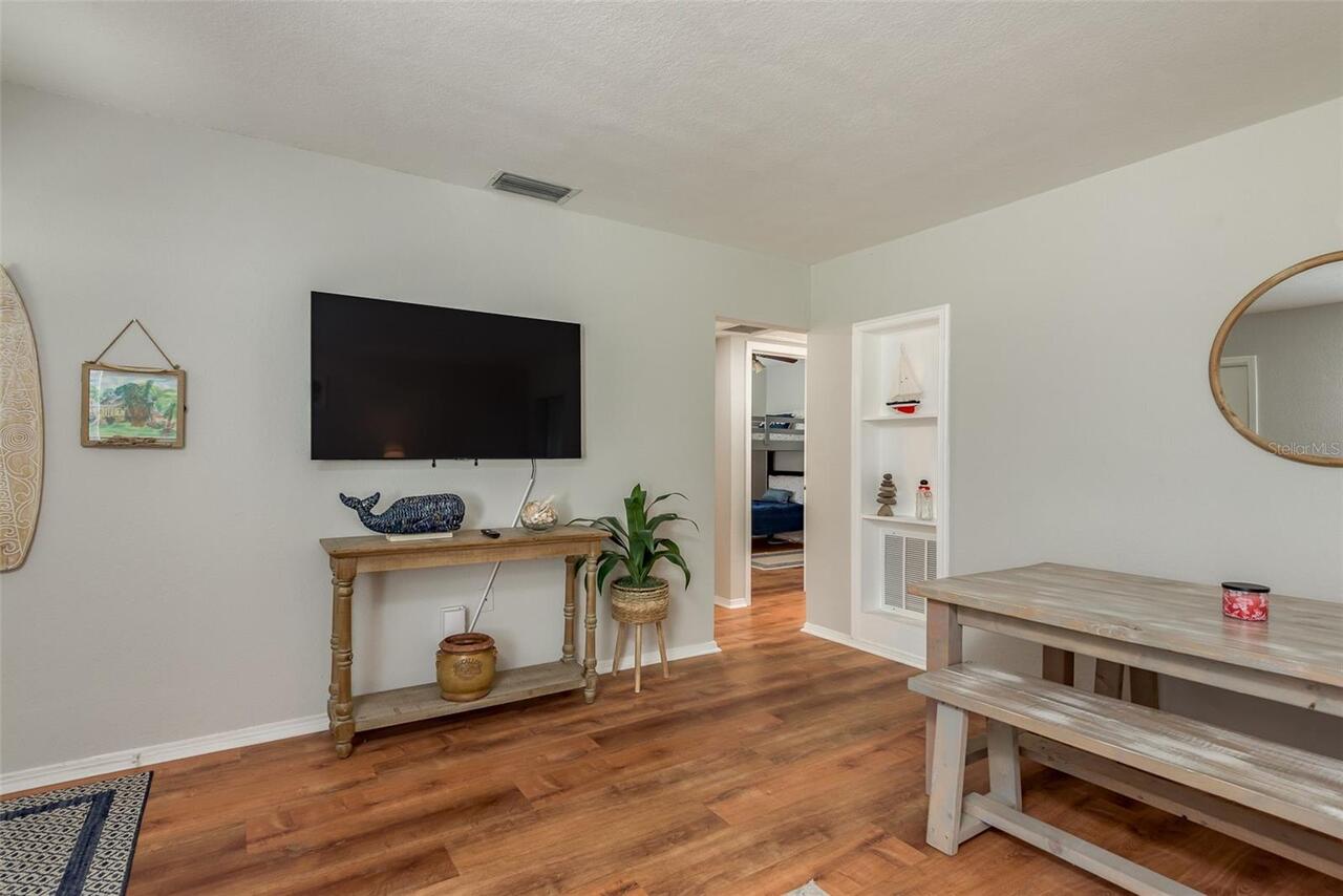 Listing Photo 17