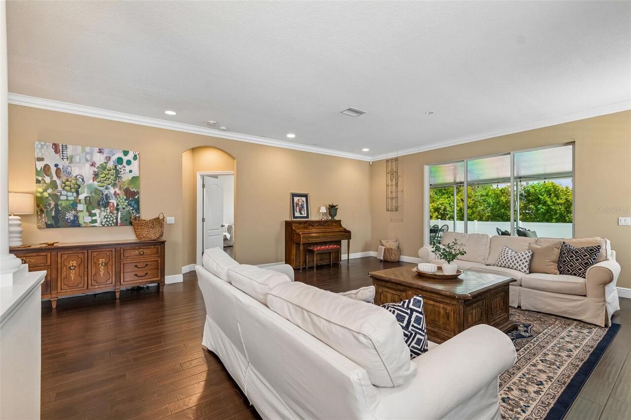 Listing Photo 16