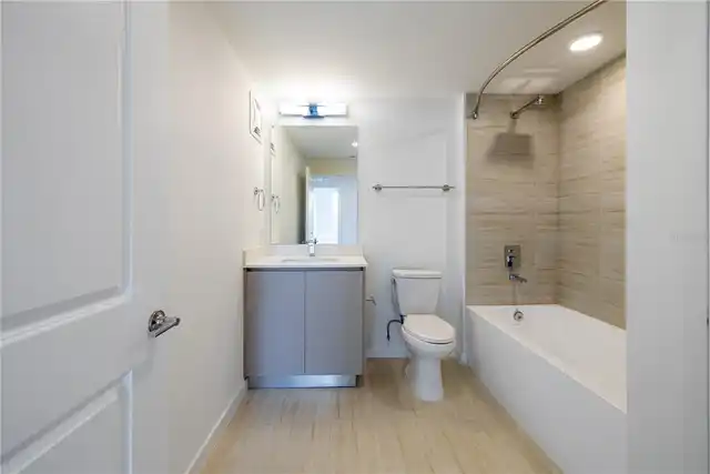 Listing Photo 20