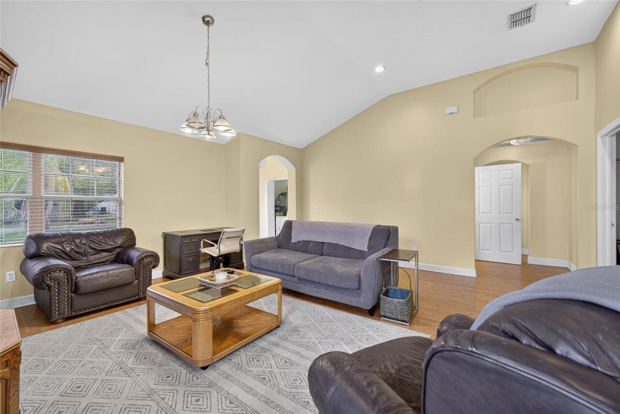 Listing Photo 7