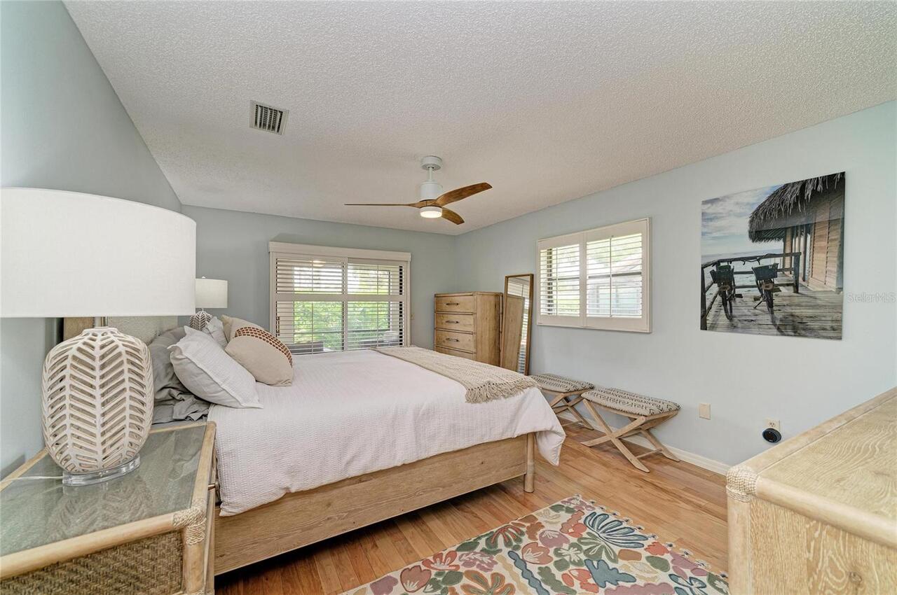 Listing Photo 33
