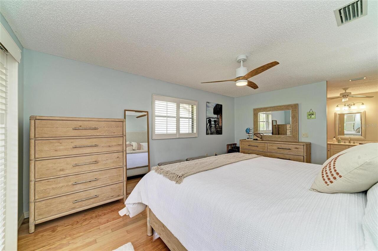 Listing Photo 35