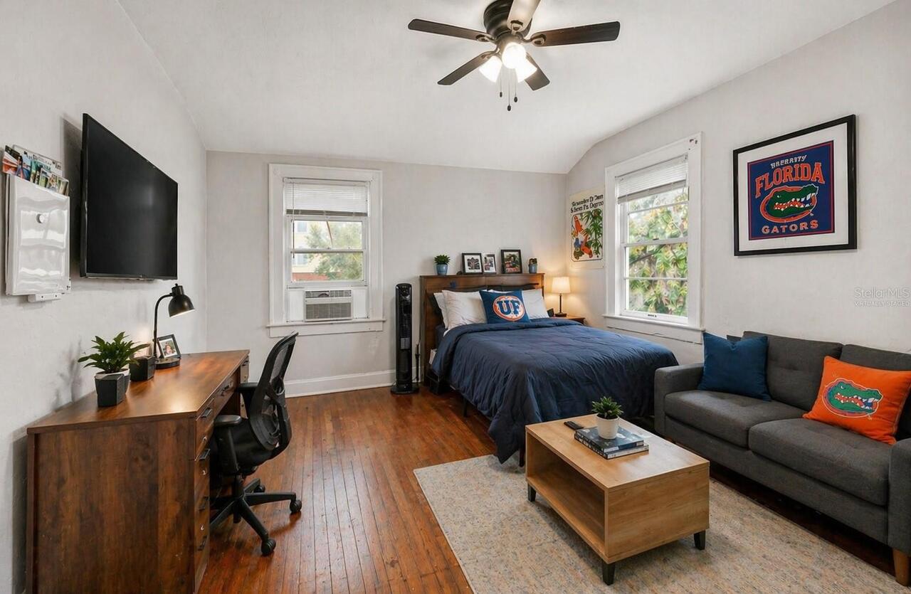 Listing Photo 10