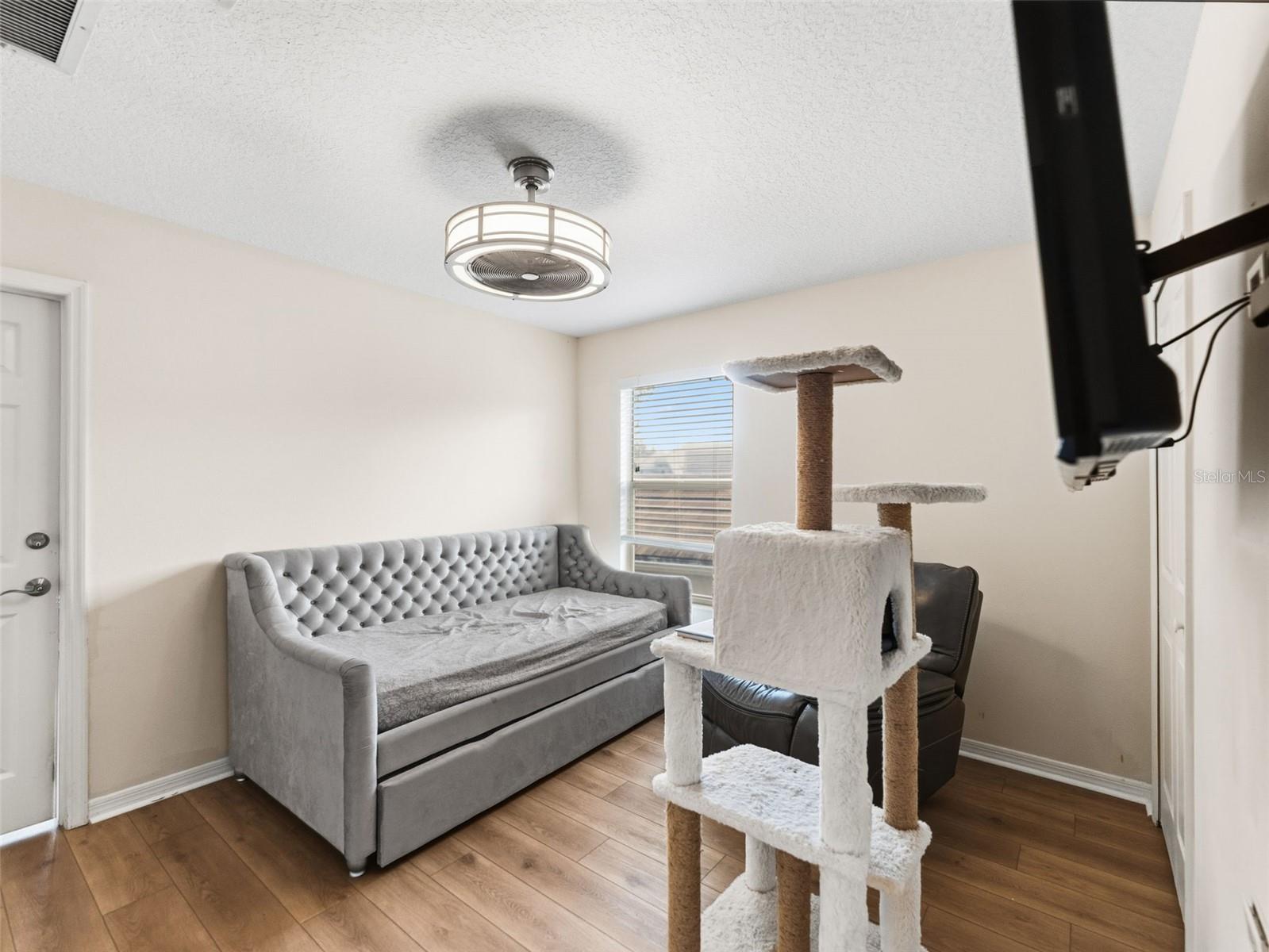 Listing Photo 28