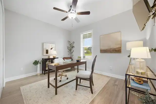 Listing Photo 11