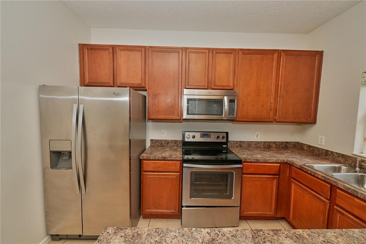 Listing Photo 12