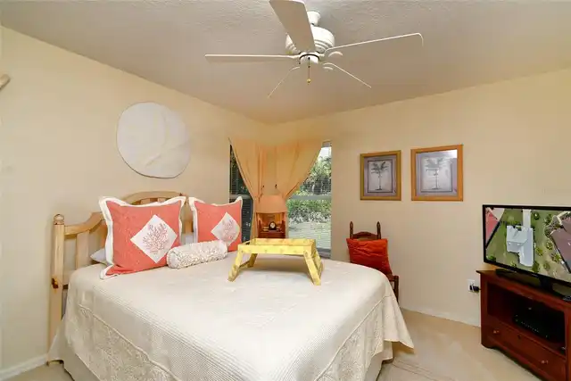 Listing Photo 24