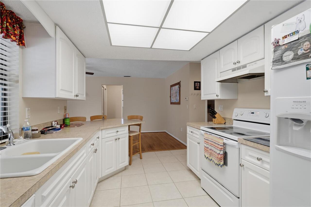 Listing Photo 12