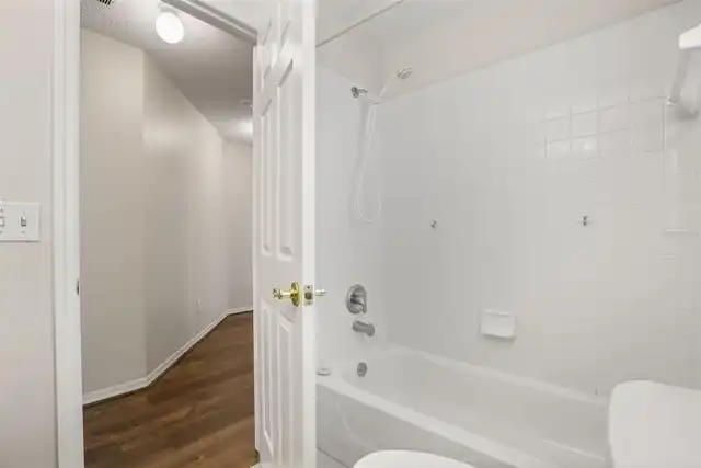 Listing Photo 23