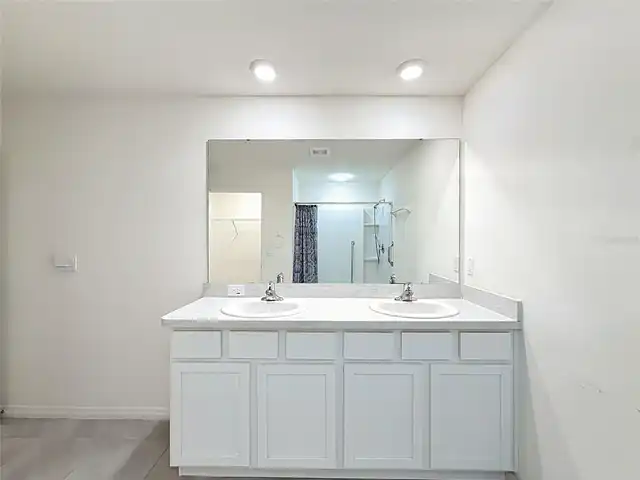 Listing Photo 33