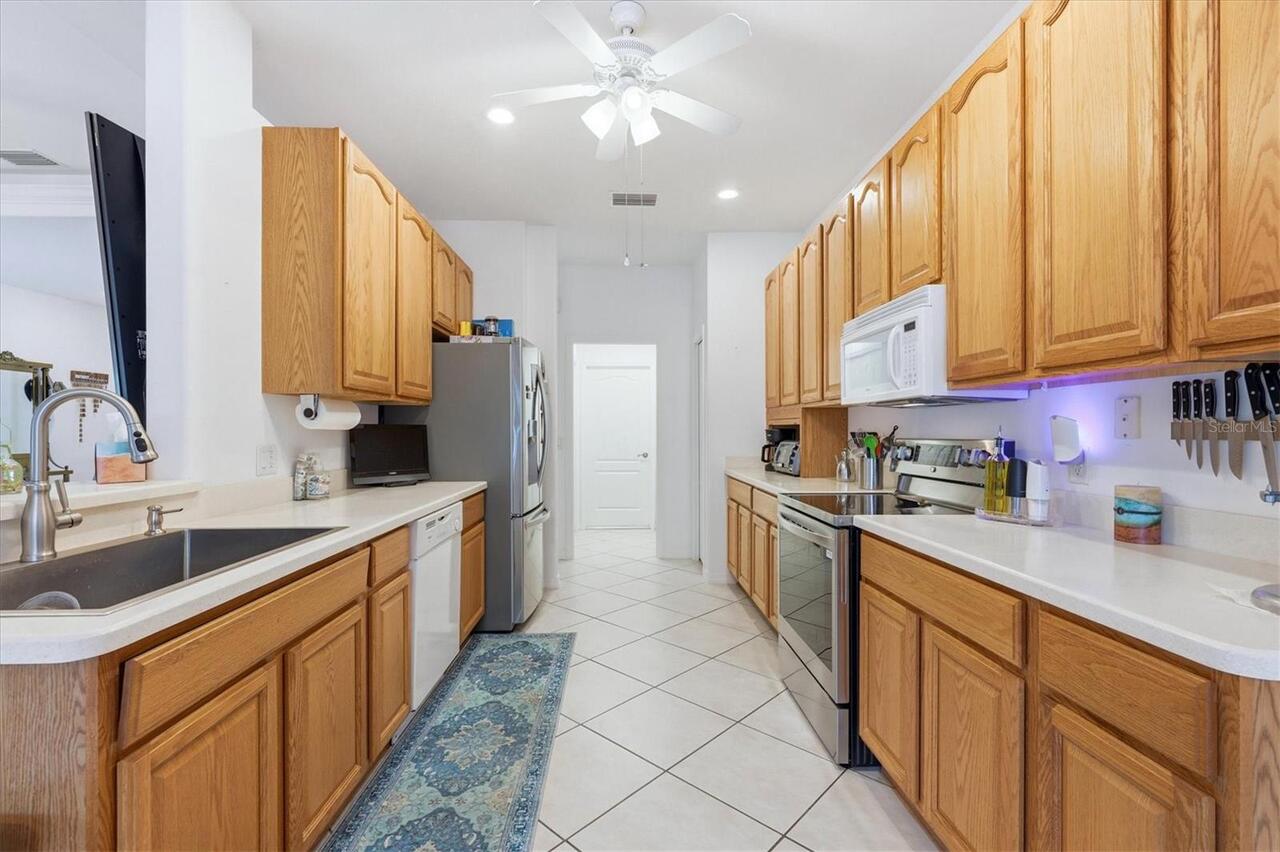 Listing Photo 12