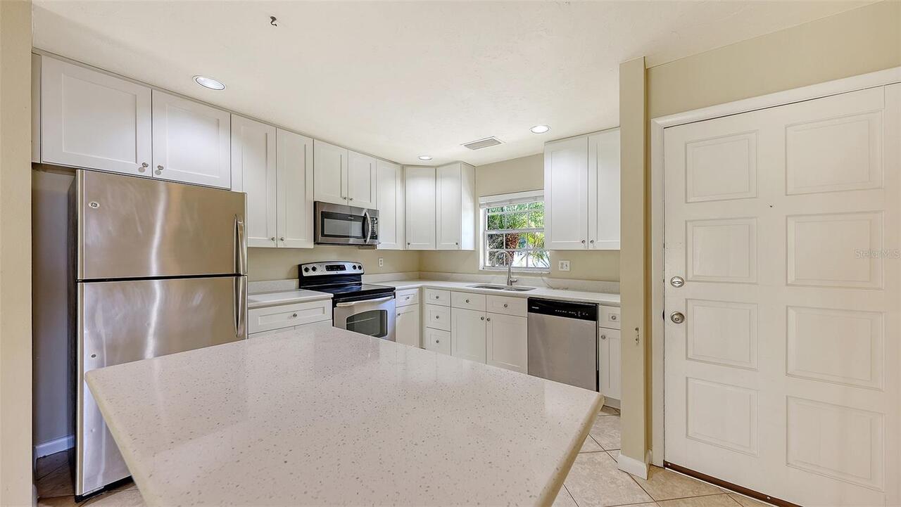 Listing Photo 7
