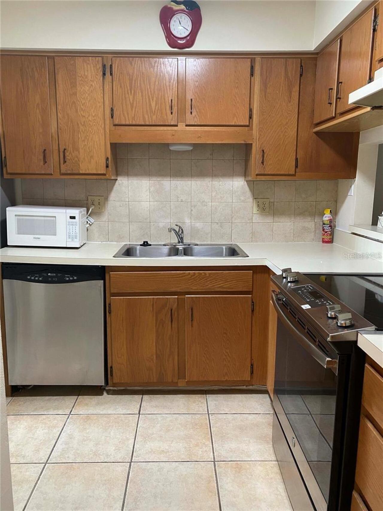 Listing Photo 9