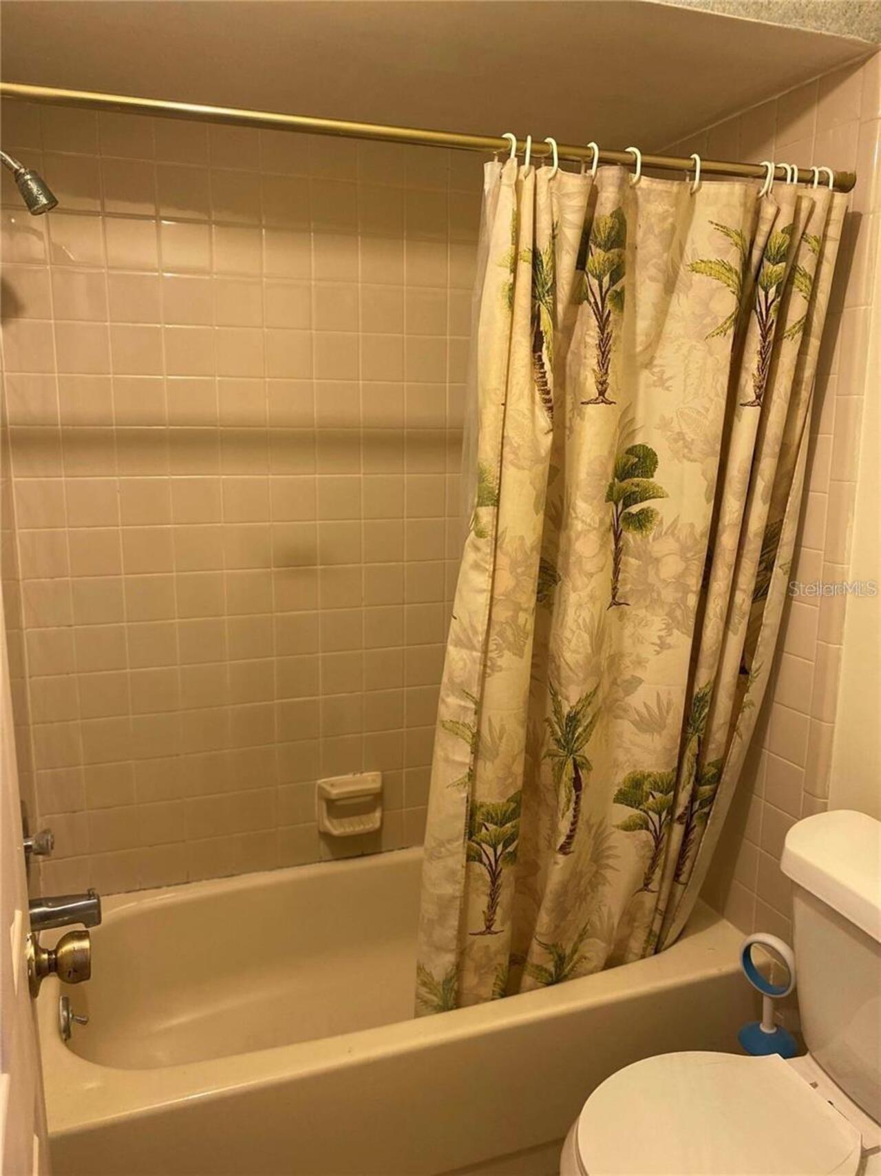 Listing Photo 10
