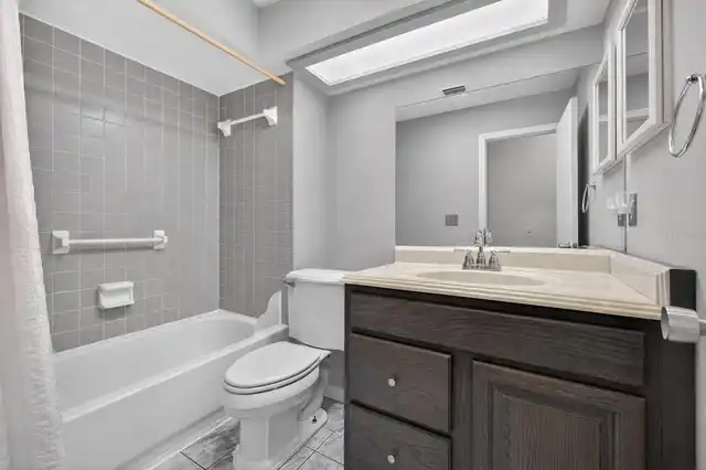 Listing Photo 18
