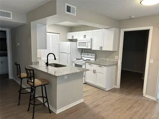Listing Photo 37