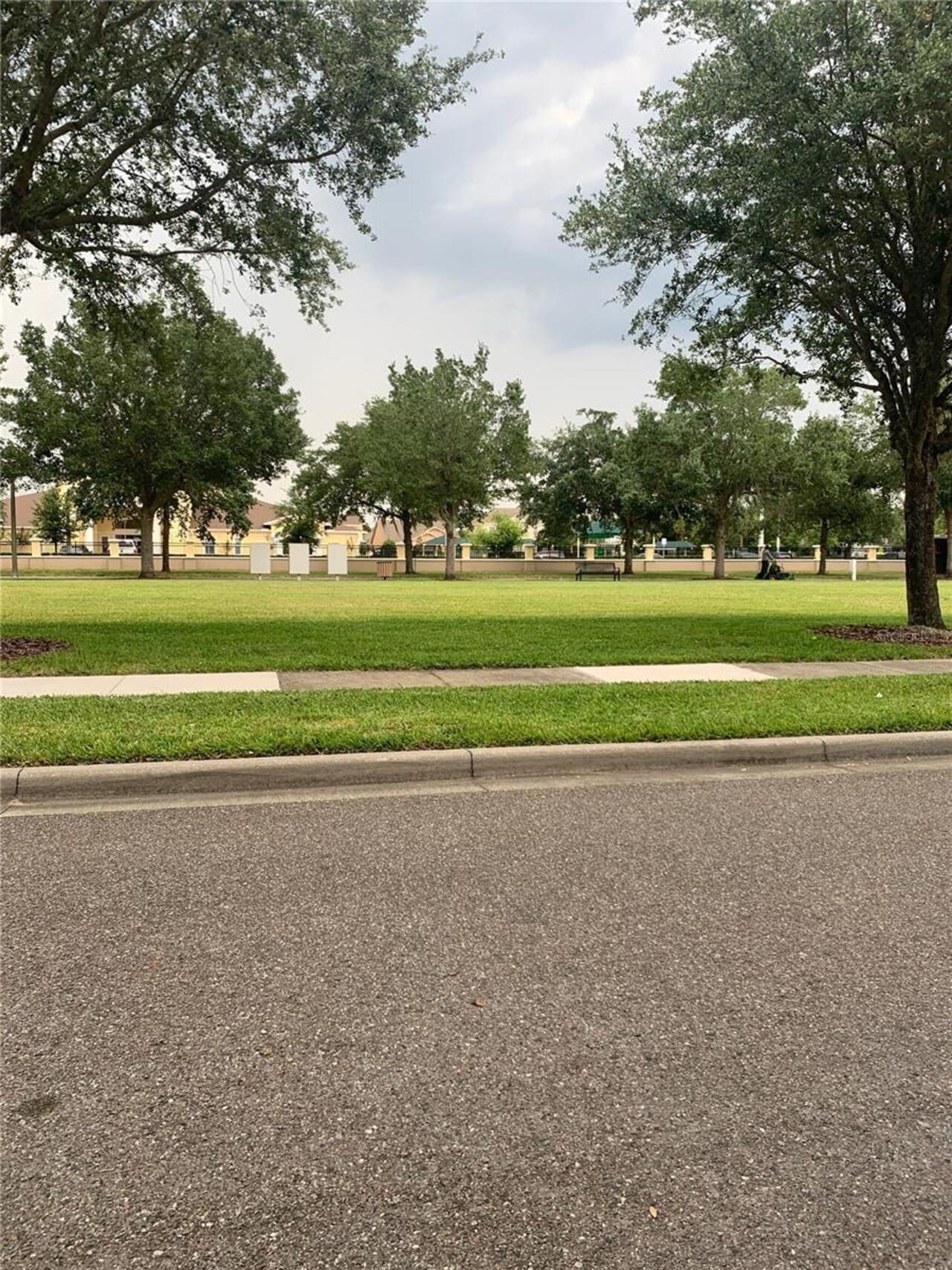 Listing Photo 12