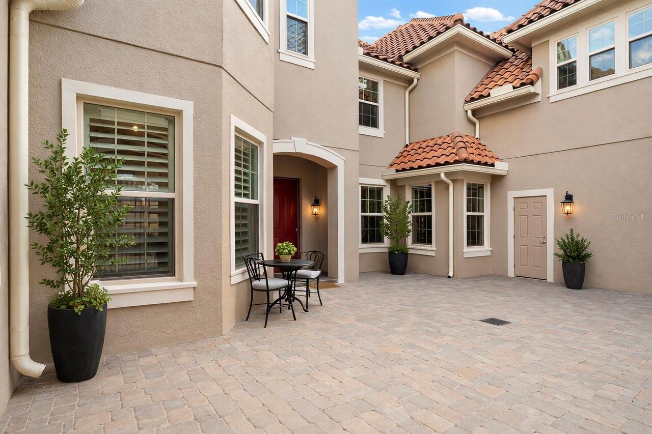 Listing Photo 11