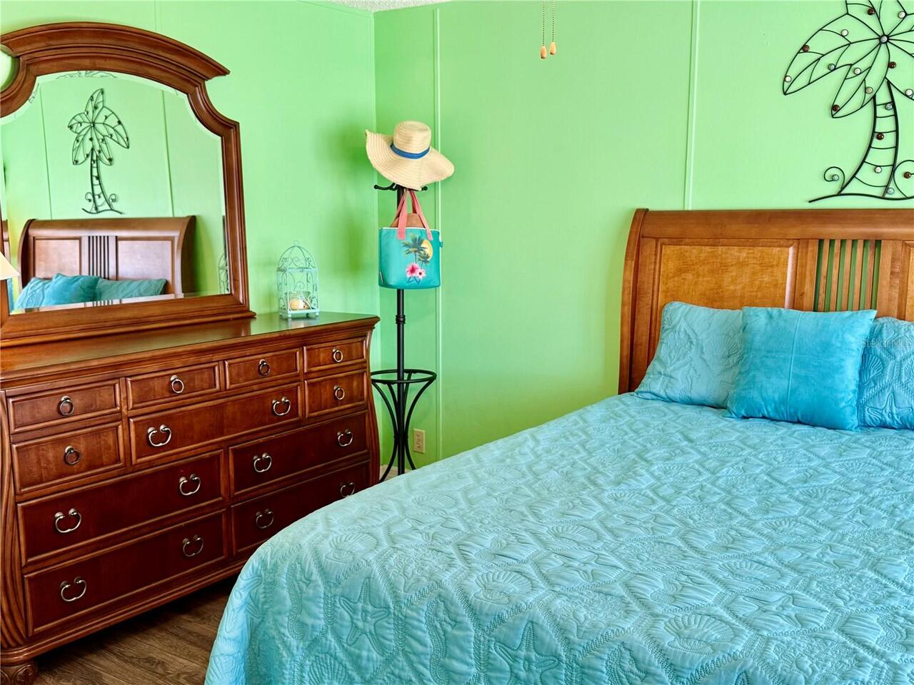 Listing Photo 10