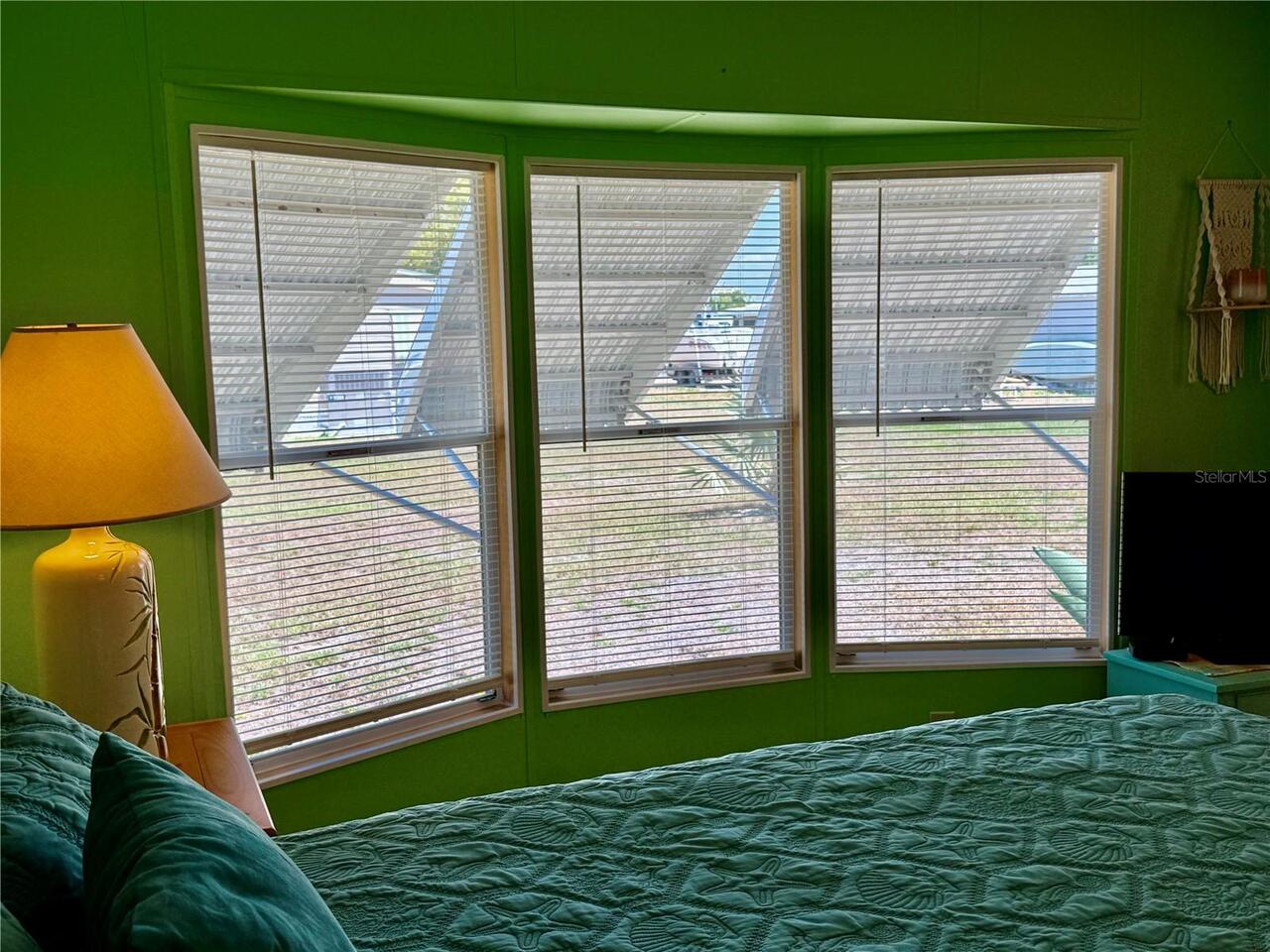 Listing Photo 11