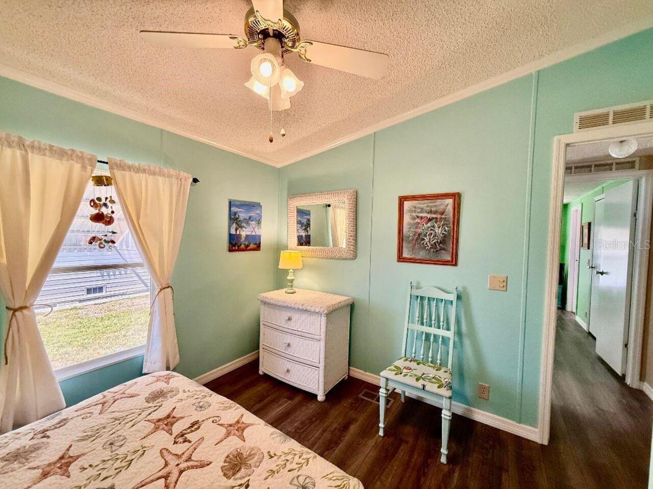Listing Photo 16