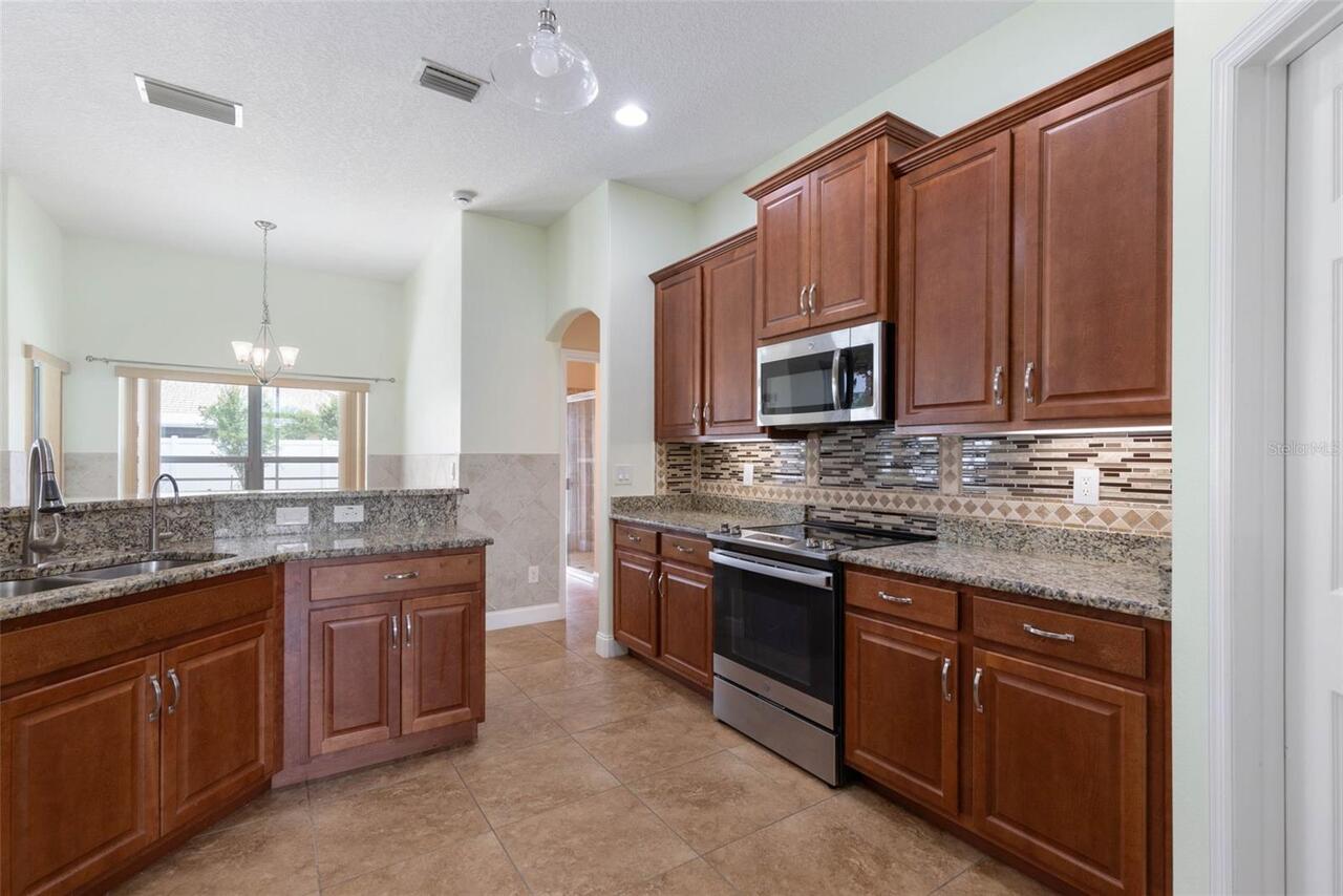 Listing Photo 17