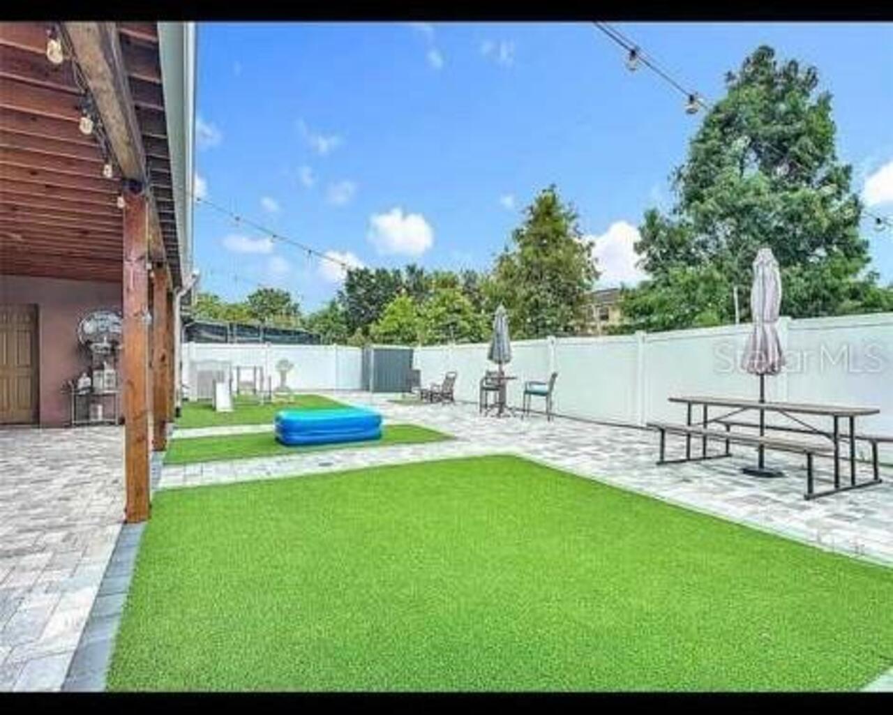 Listing Photo 9