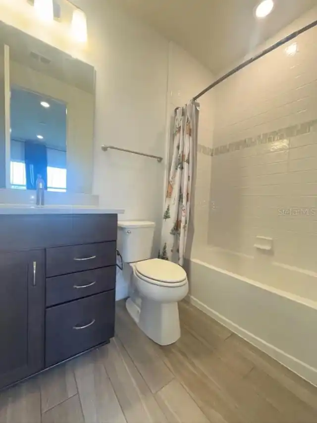 Listing Photo 22
