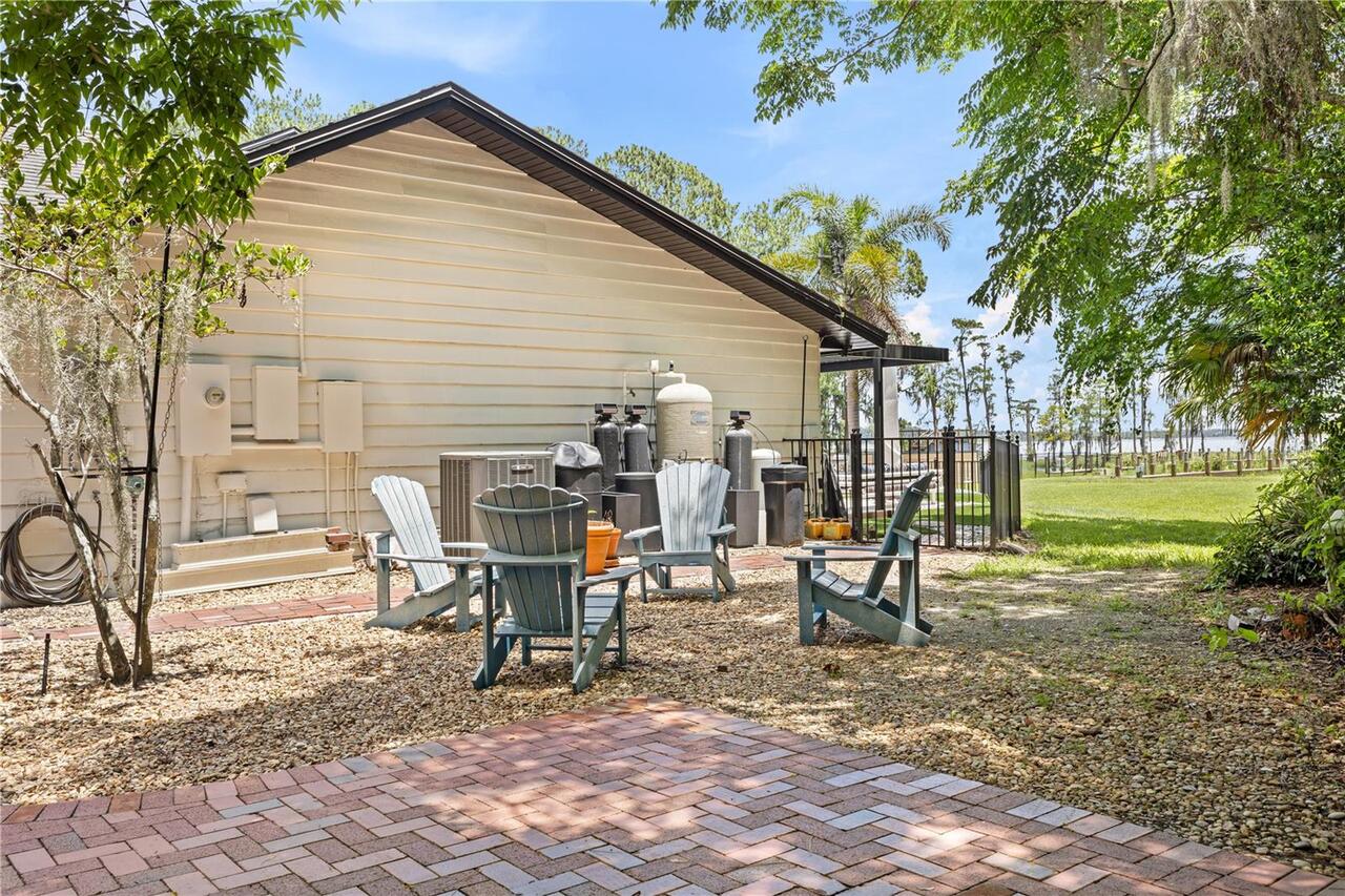 Listing Photo 8