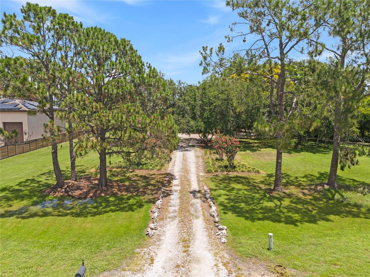 Listing Photo 10