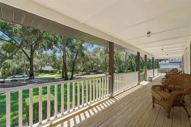 Listing Photo 9