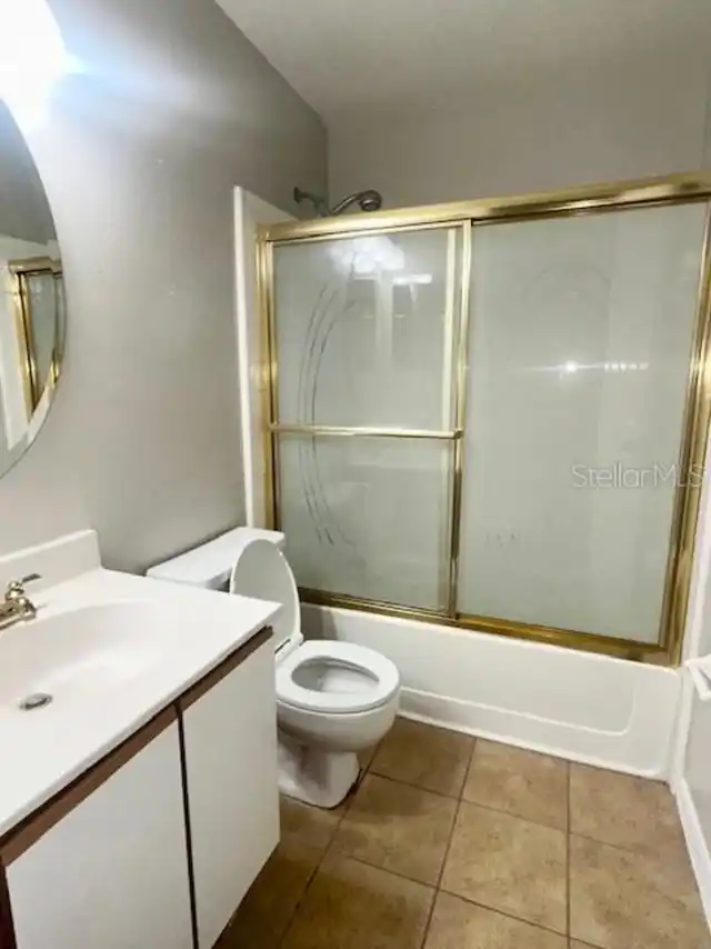 Listing Photo 12