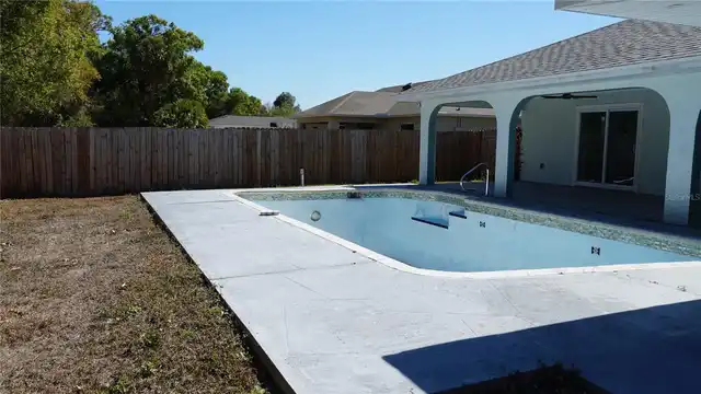 Listing Photo 18