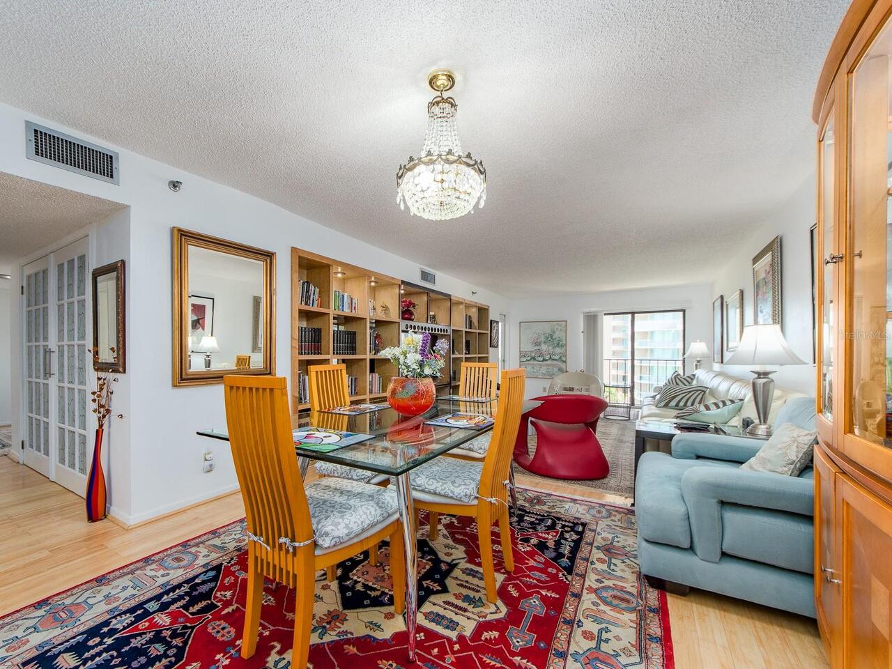 Listing Photo 12