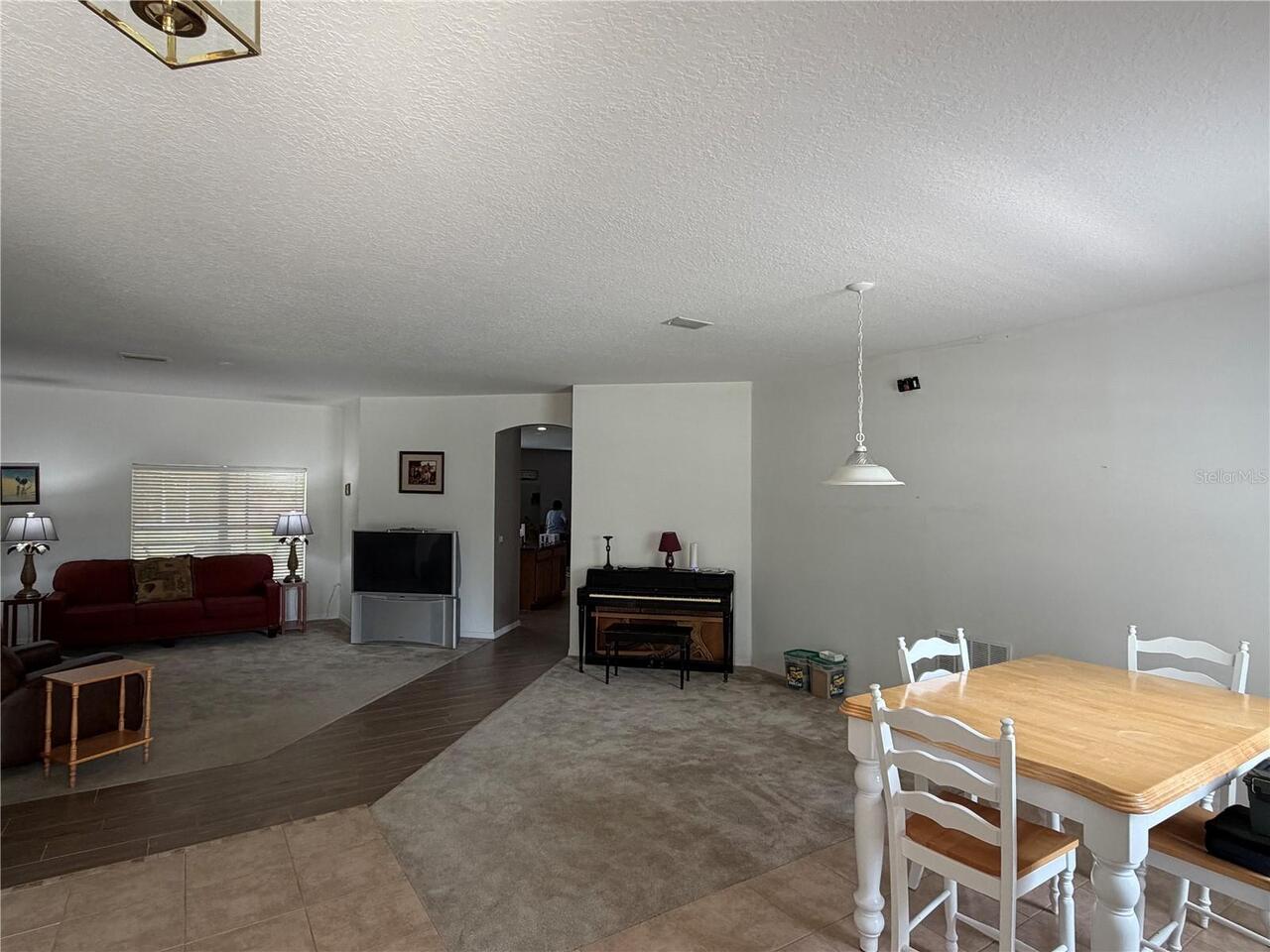 Listing Photo 10