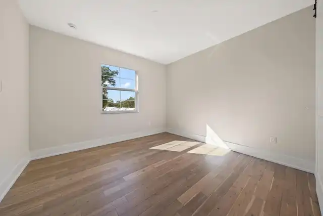Listing Photo 43