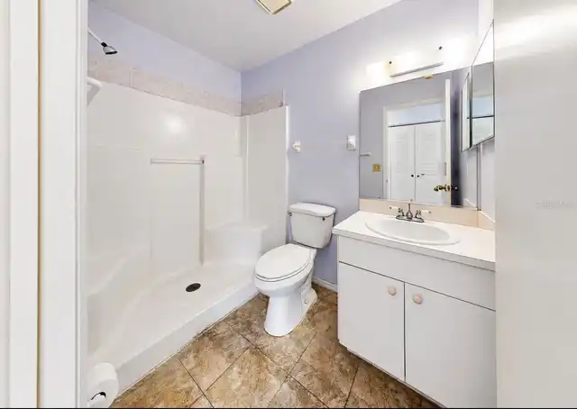 Listing Photo 10