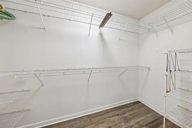 Listing Photo 34