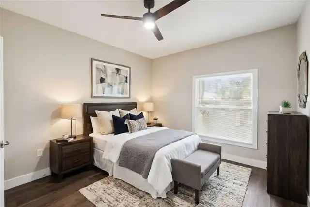 Listing Photo 15