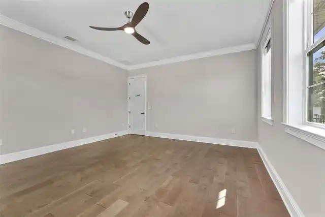 Listing Photo 52