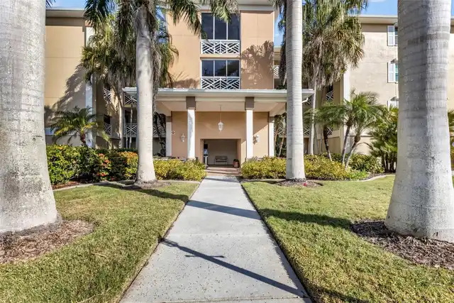 Listing Photo 32