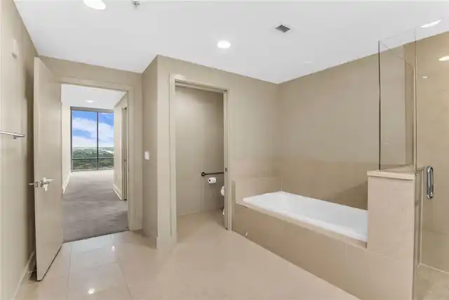 Listing Photo 16