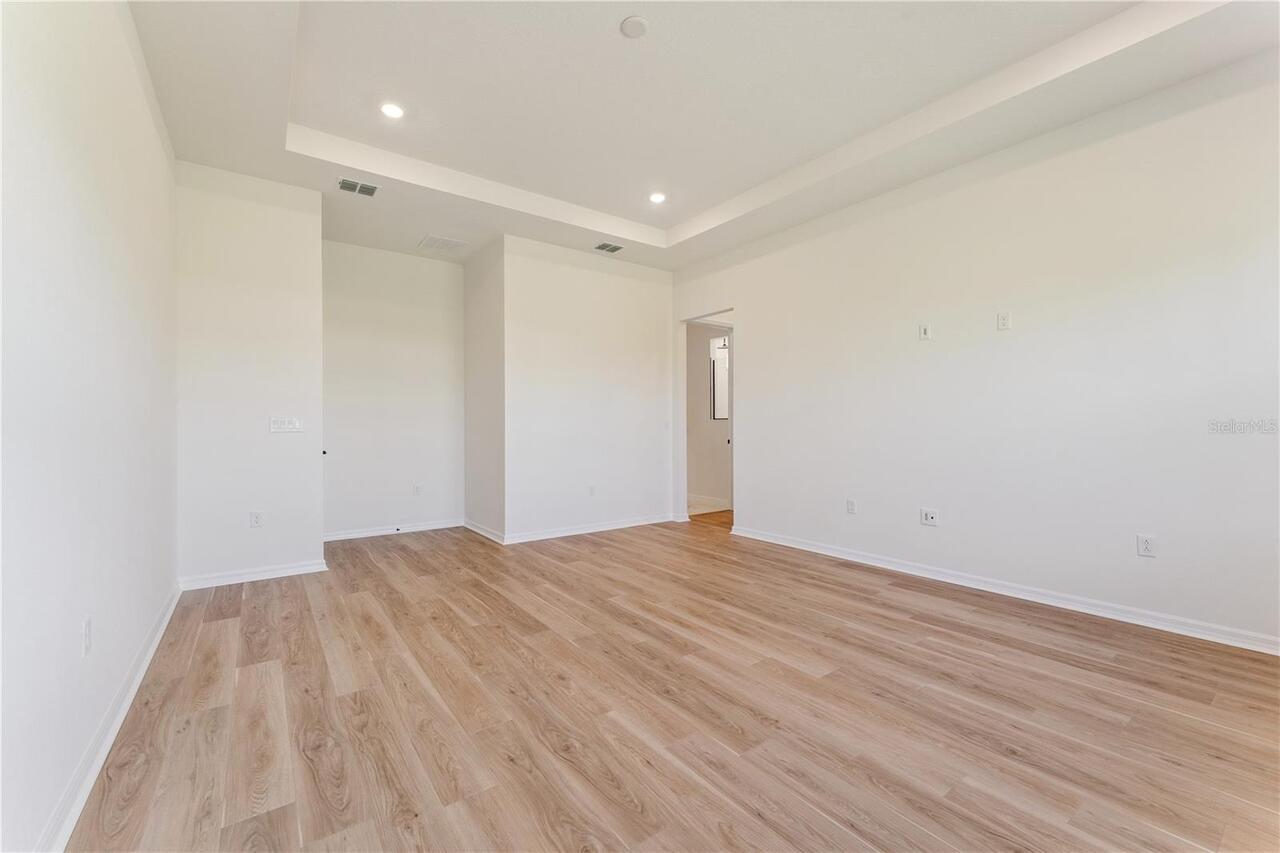 Listing Photo 33