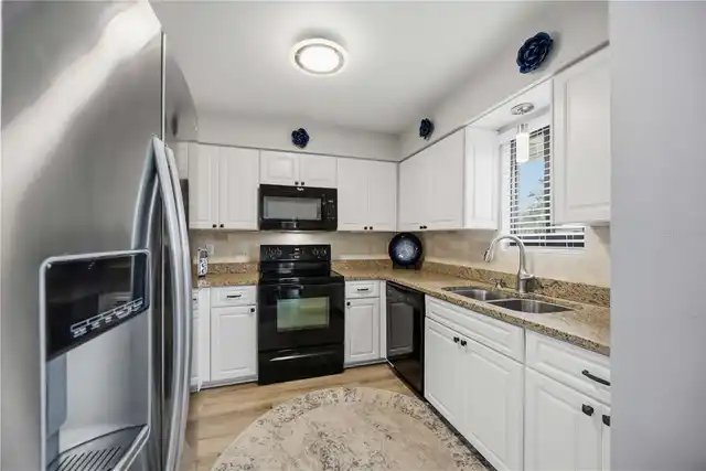 Listing Photo 28
