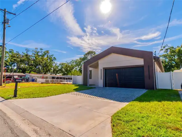 Listing Photo 25