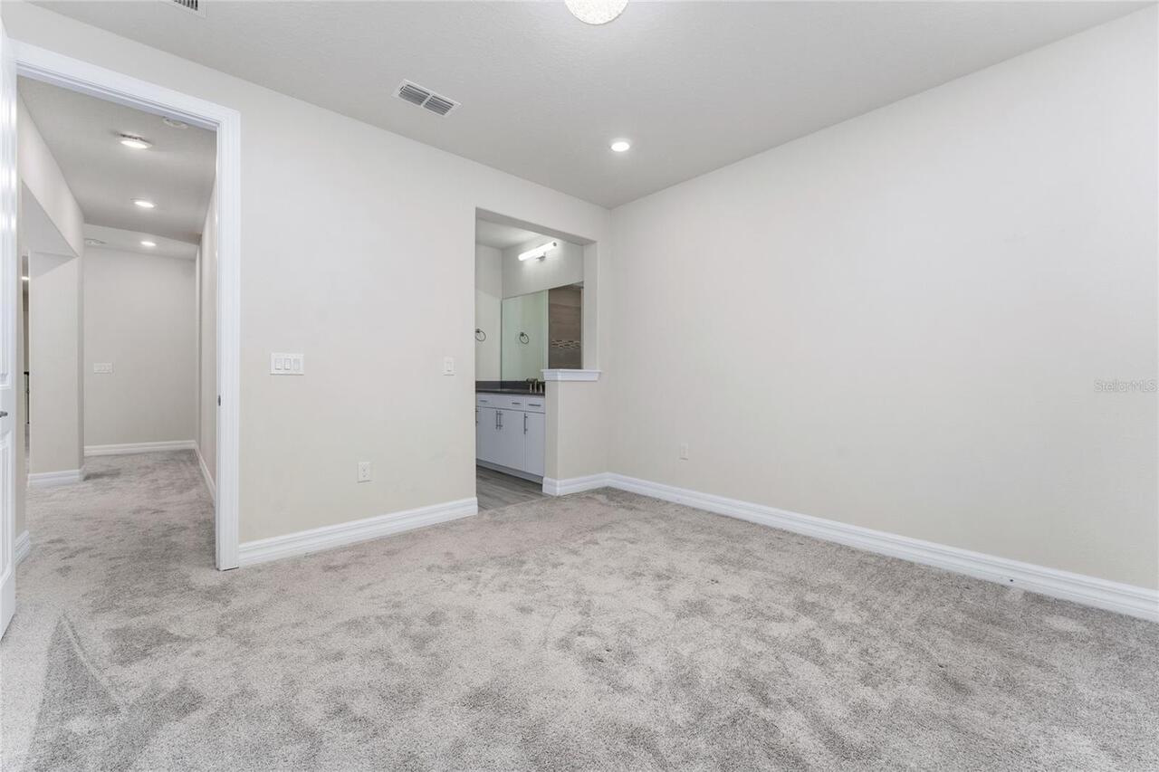 Listing Photo 43