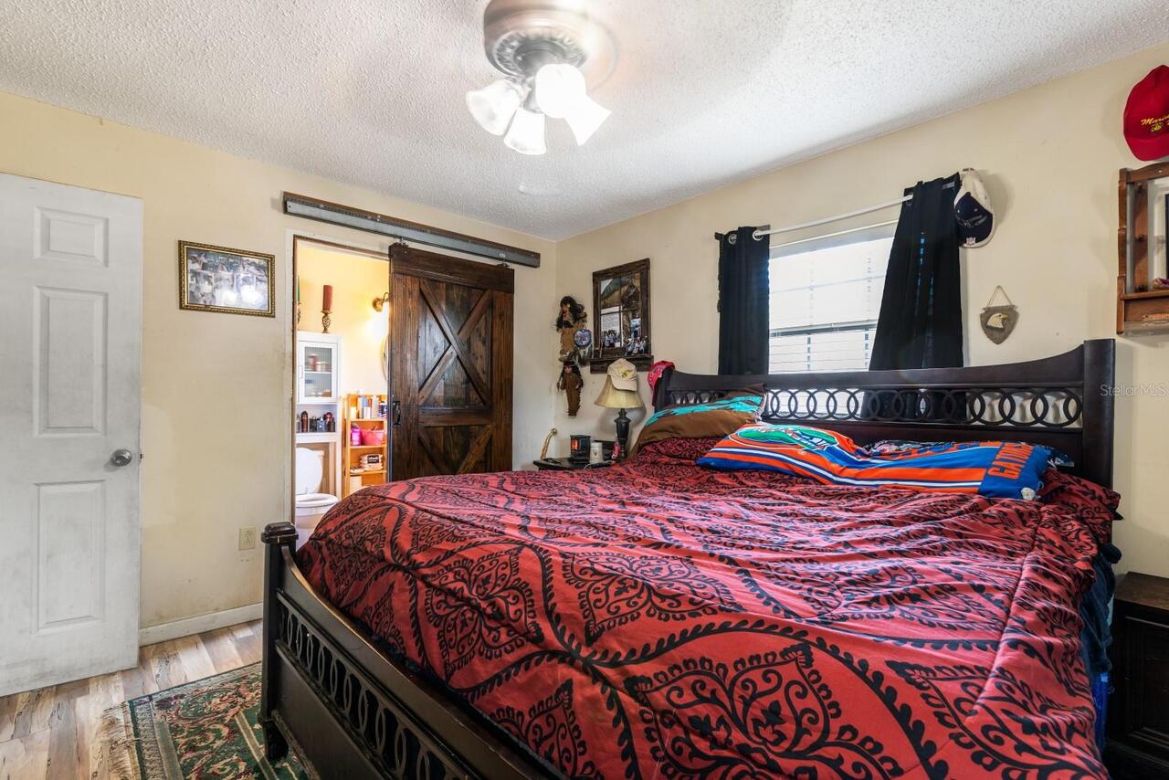 Listing Photo 8