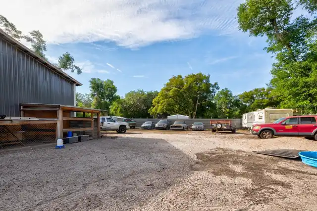 Listing Photo 16