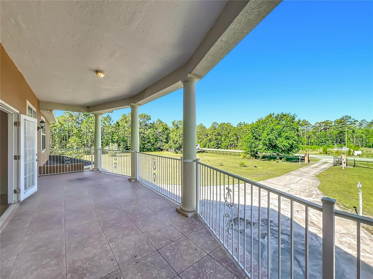 Listing Photo 8